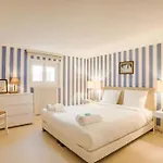 La Charmante Maison Blanche