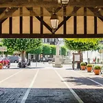 La Charmante Maison Blanche