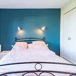 Maison Spacieuse Vue Sur Mer A Pleubian