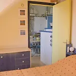 Amazing Apartment In Clohars-Carnoet