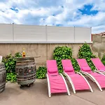 Beautiful Home In Balaruc-Les-Bains With Wifi