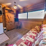 Studio Style Chalet, Pied Des Pistes, Les Menuires, 2 Pers., 3 Flocons 