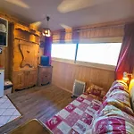 Appartement Cosy Aux Menuires, Pieds Des Pistes - Fr-1-452-10