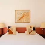 Hotel 96