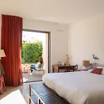 Hotel 96