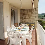 Apartment Les Palmiers By Interhome
