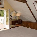 Cozy Home In Plouezec With Wifi