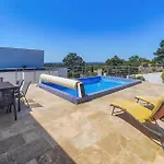 Beautiful Home In Portiragnes With Kitchen