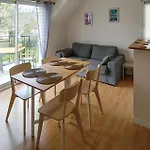 Gorgeous Apartment In Carantec With Wifi