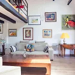 Amazing Apartment In Marseille With Kitchen