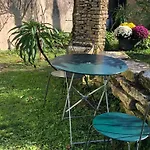 Les 2 Fleurs De Lys, Suites Privee Avec Terrasse