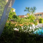 Superbe Maison Avec Piscine En Plein Coeur Du Village