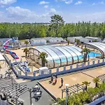 Plage A 200M Piscine Camping 4 Eeic0A
