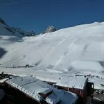 Residence Les Grandes Platieres II - Tres Bel Appartement De 4 Pieces Pr 6 Personnes Situe A Tignes Quartier Du Val Claret Proche Des Pistes Et Des Commerces. Appart Mae-2039