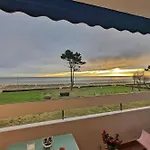 Les Pieds Dans L'Eau Appartement Vue Mer