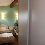 Beau T3 Avec Piscine Collective Proche Port,Plage Et Commerces-4Jdn822