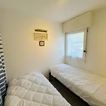 Agreable 3 Pieces, Parking, Piscine Chauffee