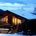 Charmant 4 Pieces Avec Balcons, Proche Meribel - Fr-1-180-640