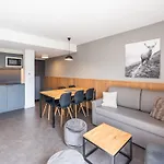 Apartments By The Slopes In L'Alpe D'Huez