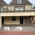 Superbe Appartement Restaure Avec Vue Sur Mer.