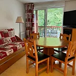 St Lary Village T2 4P Lumineux - Balcon - Parking