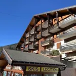 Appartement 2 Pieces + Coin Montagne, Balcon Sud, Au Centre Du Village - Fr-1-458-139