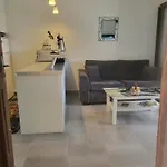 Bel Appartement A 300 Metres De La Plage +Parking