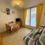 Maison T2: Cour, Parking, A 600M De La Mer, Quartier Calme - Fr-1-92-913