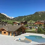Charmant Appartement Proche Pistes, Piscine, Parking. - Fr-1-467-140
