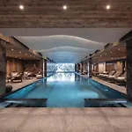 Antares Sirius 403 - Luxury Ski Inski Out Apartment