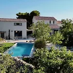 La Bergerie A La Mer - Chambres D'Hotes Carro