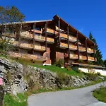 Le Grand-Bornand : Studio Cabine, Au Pied Des Pistes, 5 Couchages - Fr-1-241-15