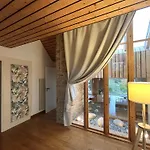 House And Independent Apartment