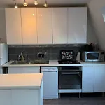 Appartement 2 Pieces Avec Balcon, Parking, Internet Et Animaux Acceptes A Cabourg - Fr-1-487-375