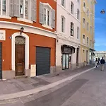 50Sqm In Old Port 2 Bedrooms Apartment 6 Max
