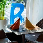 Breeze Hotel