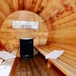 Chalet De Luxe 8 Chambres Avec Sauna Et Parking A Courchevel La Tania - Fr-1-575-232