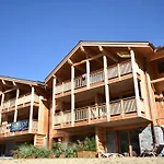 Les Gets: Appartement 2 Ch. Avec Terrasse Et Wifi, Proche Centre Et Pistes - Fr-1-623-309