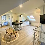 Studio Spacieux Et Elegant