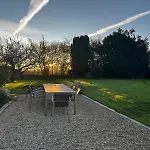La Pommeraie, Maison Avec Tres Grand Jardin