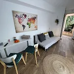Studio Central Avec Jardin