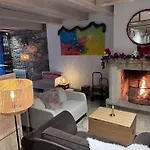 Appart Low Cost Residence 4 Etoiles Avec Piscine