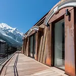 Penthouse Le Lustre