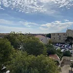 Spacieux T2, Dernier Etage, Confort Moderne, Wi-Fi, Balaruc-Les-Bains - Fr-1-553-276