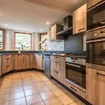 Spacieux Chalet 19Pers, Piscine, Jacuzzi, Sauna & Salle De Jeux