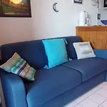 4Rb86 Appartement Type T2 Cabine Dans Residence Bord De Mer A Collioure