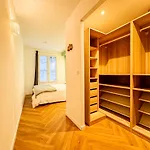 Appartement Climatise Vieux Port, Renove Et Cosy