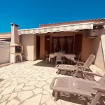 Villa 5 Pers Climatisee Terrasse Et Parking Proche Plage - V0264