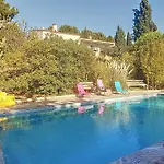 Spacious House With Pool In Castellet