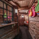 Chalet Familial Authentique Avec Spa, Jacuzzi Et Hammam - Courchevel 1850 - Fr-1-613A-26